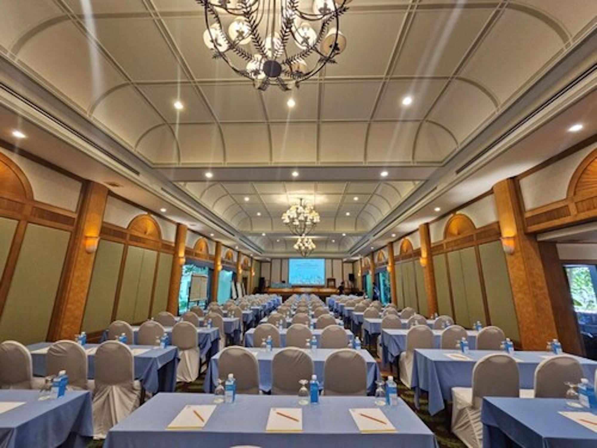 Botany Beach Resort Pattaya Na Chom Thian Exterior foto