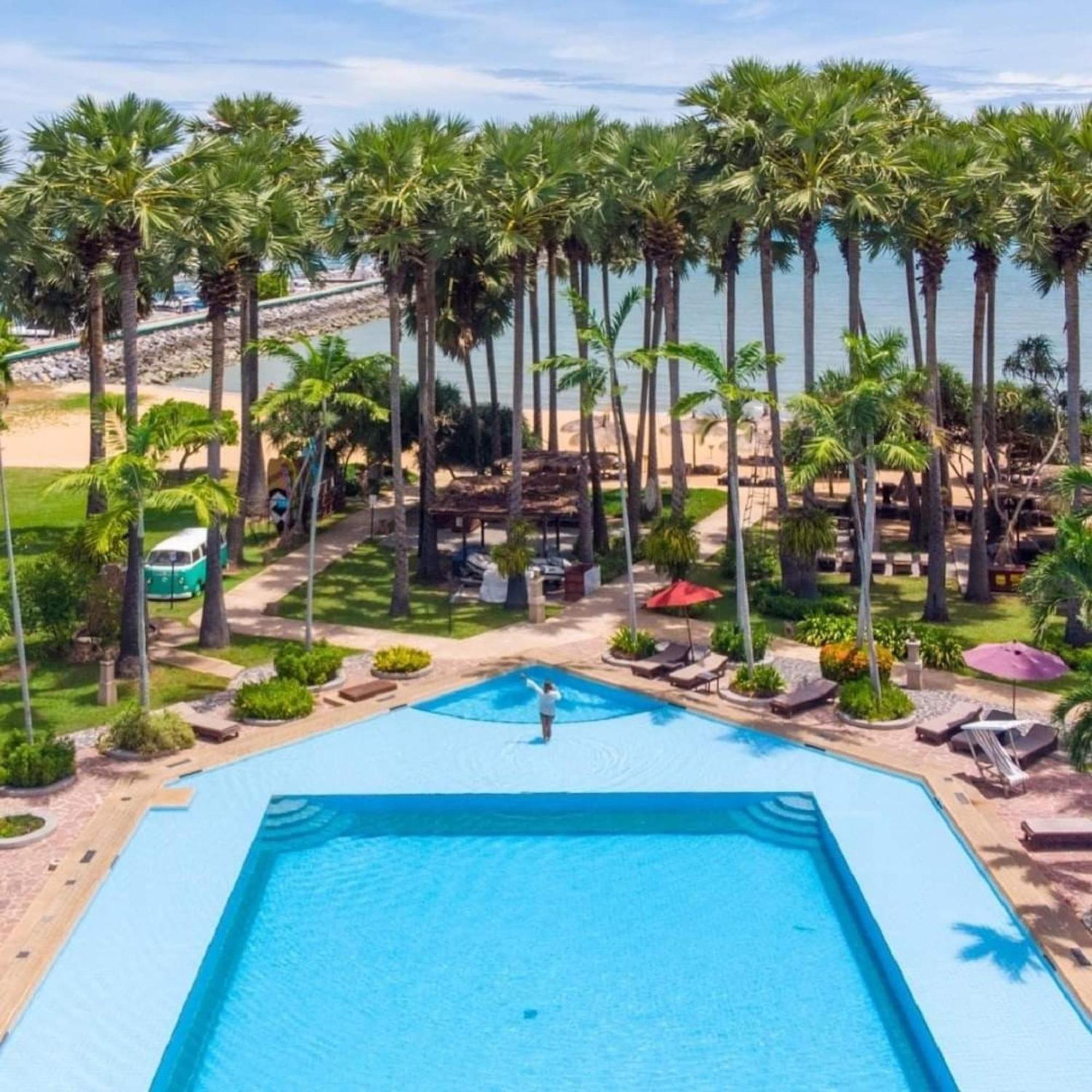 Botany Beach Resort Pattaya Na Chom Thian Exterior foto